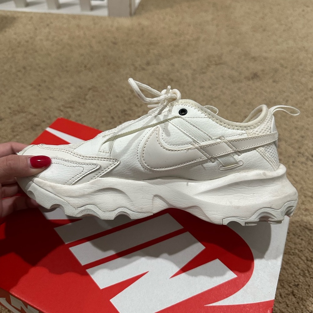 Women Nike TC7900